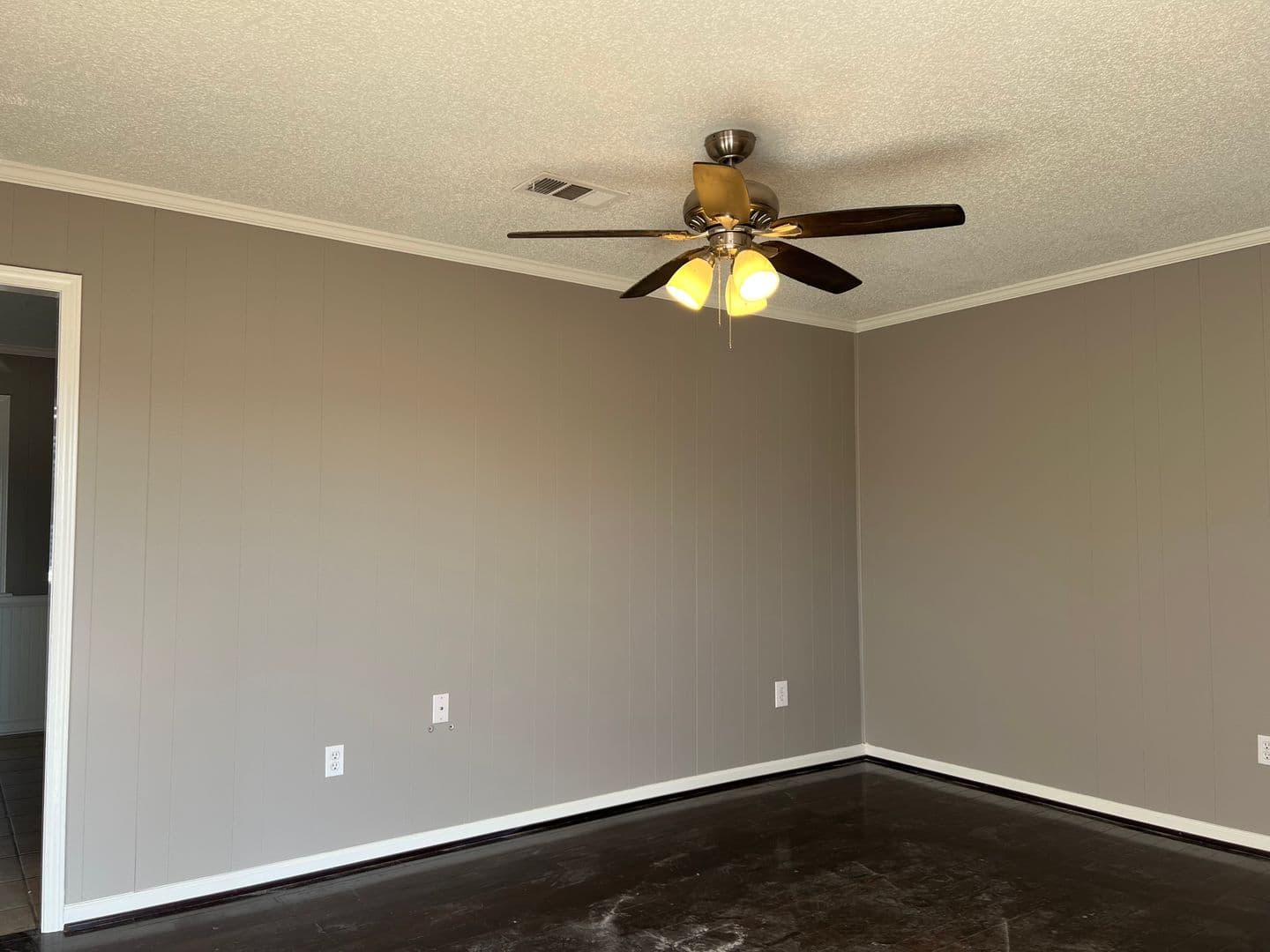 Beebe House: 419 S Cherry St