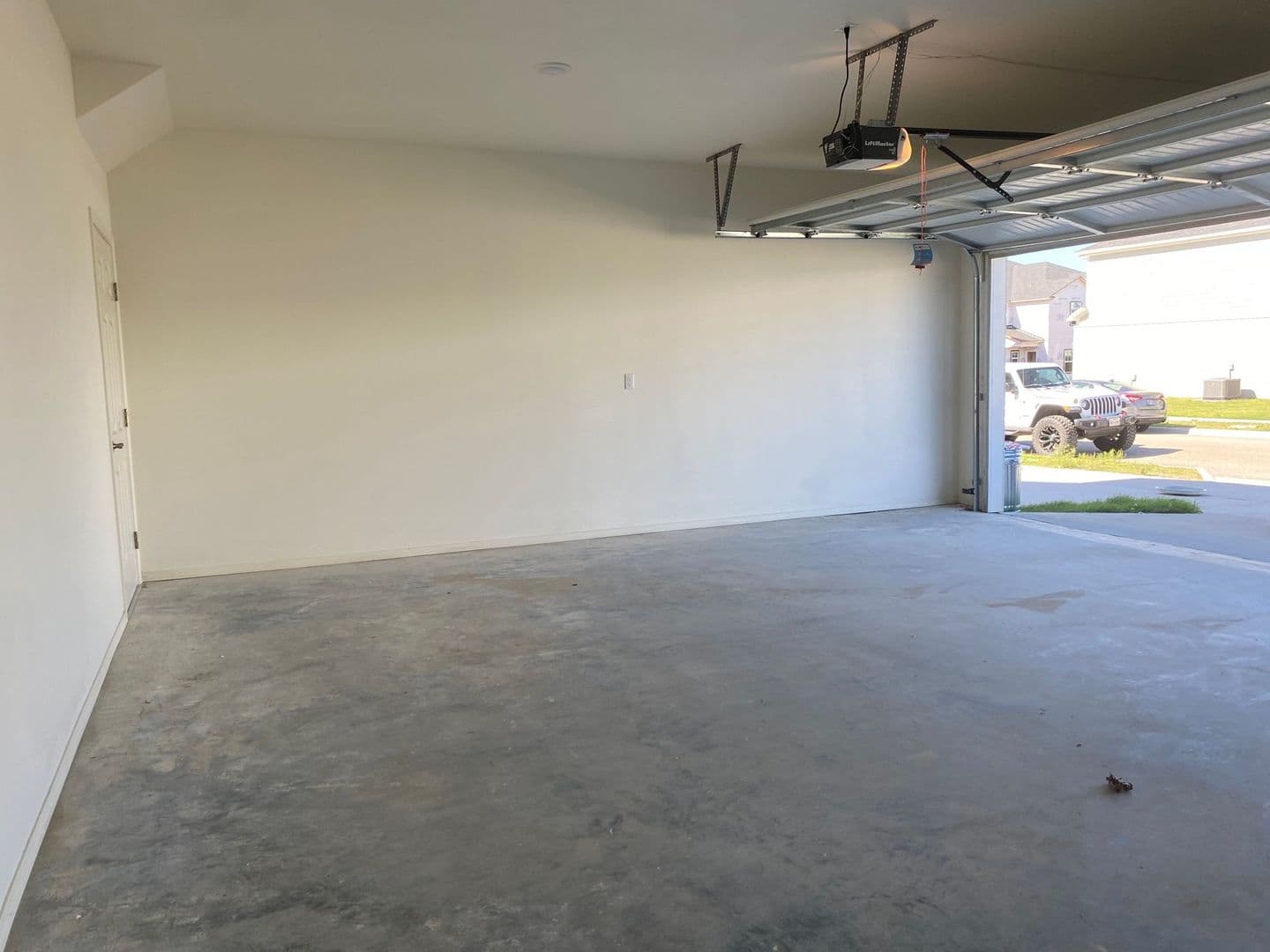 Fayetteville Apartment: 4211 Sante Fe Square