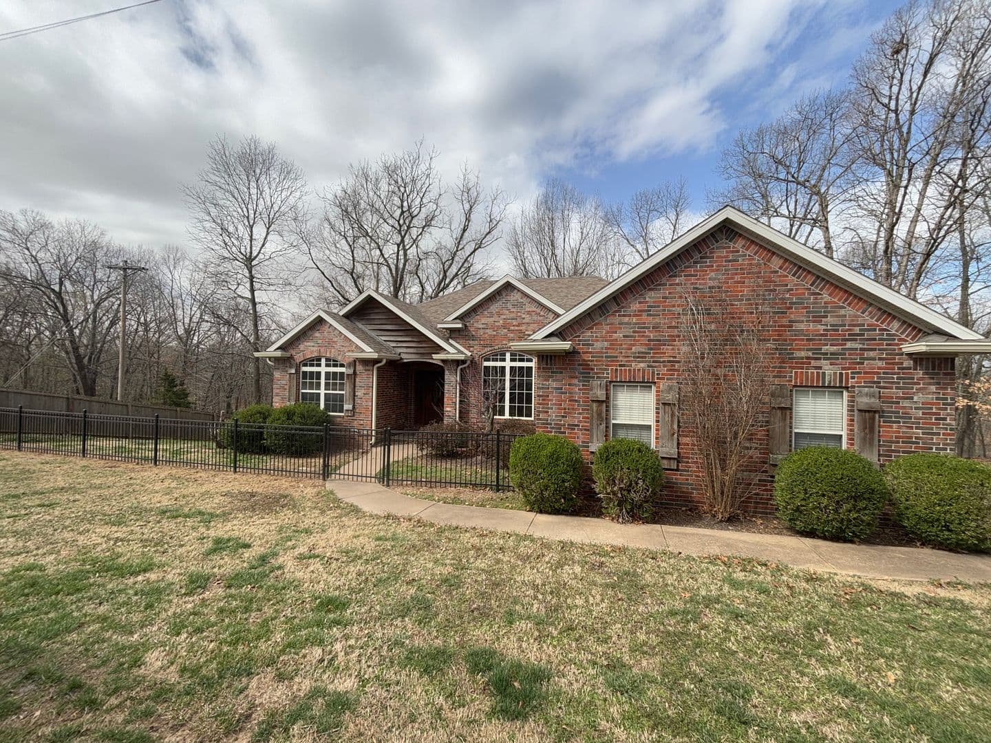 Rogers House: 8763 Apple Glen Street