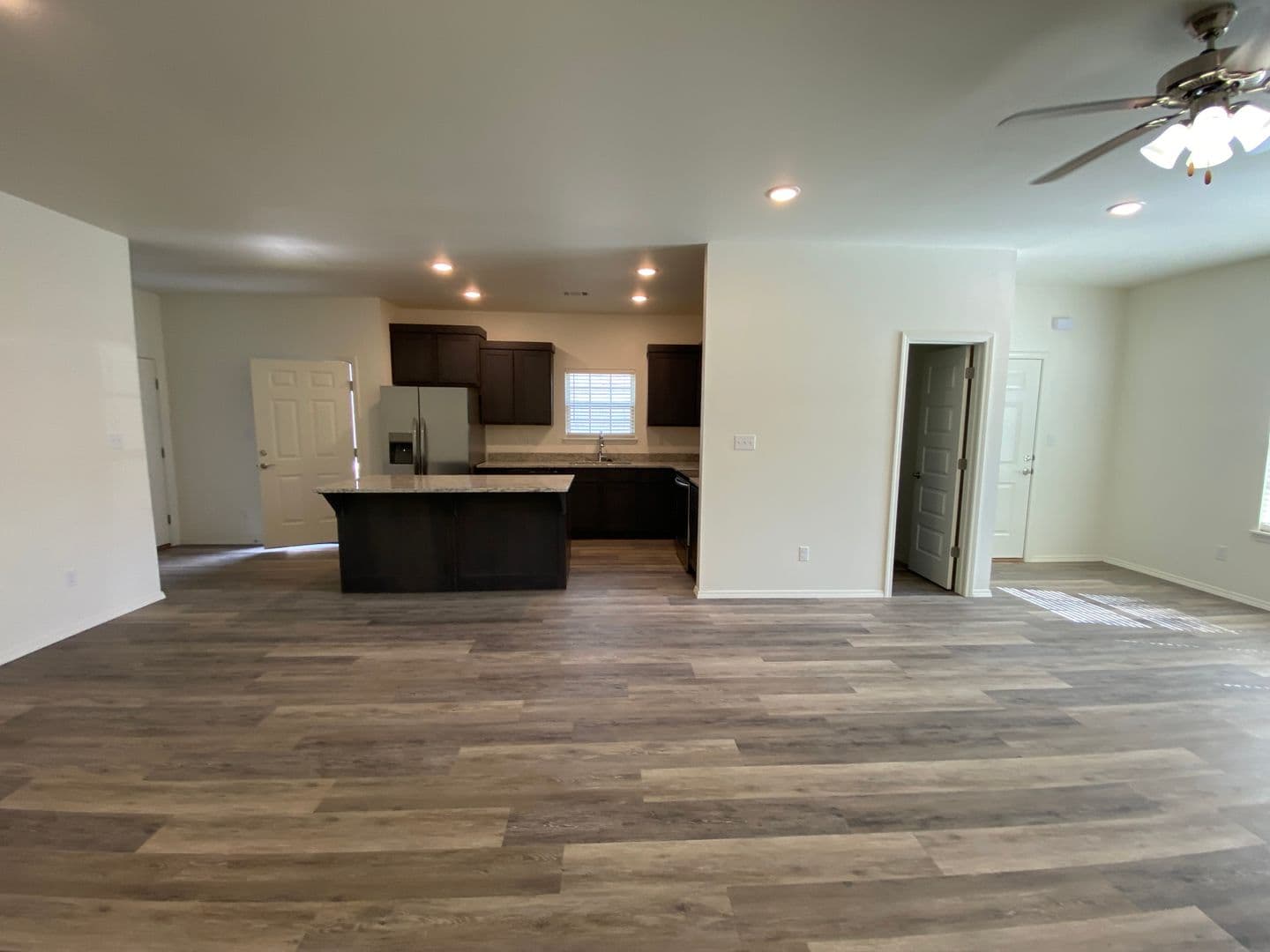 Fayetteville Apartment: 4211 Sante Fe Square