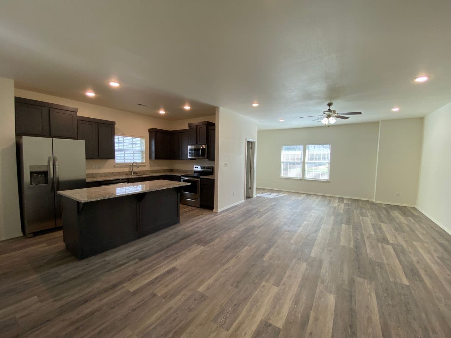 Fayetteville Apartment: 4211 Sante Fe Square