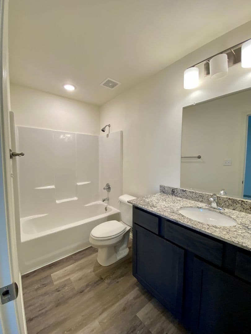 Fayetteville Apartment: 4211 Sante Fe Square