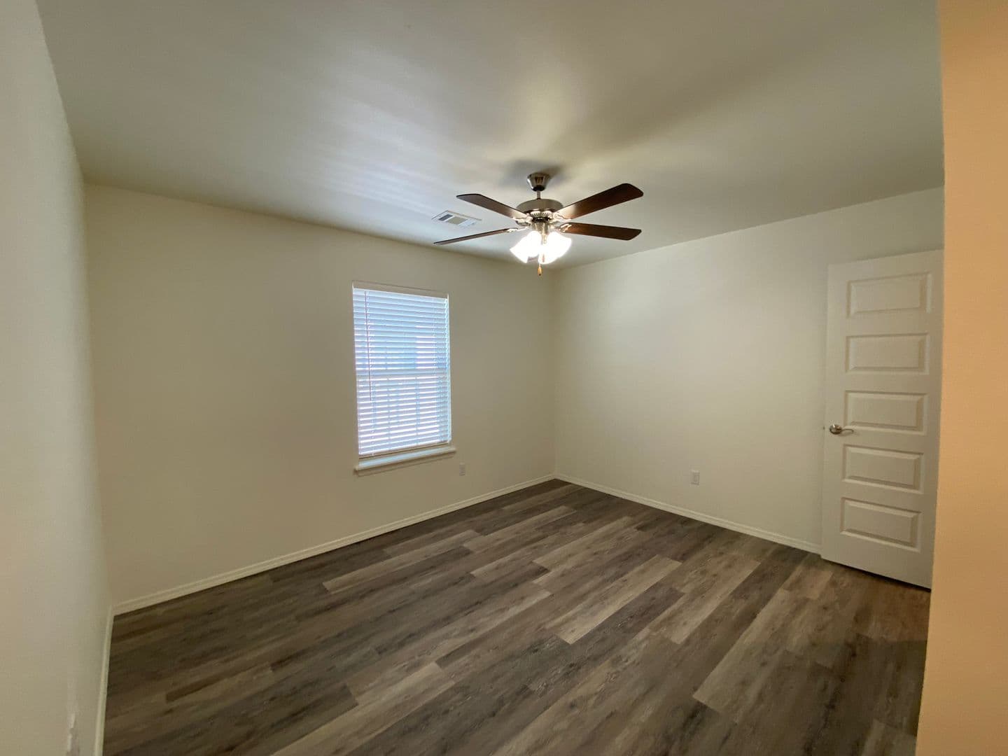 Fayetteville Apartment: 4211 Sante Fe Square