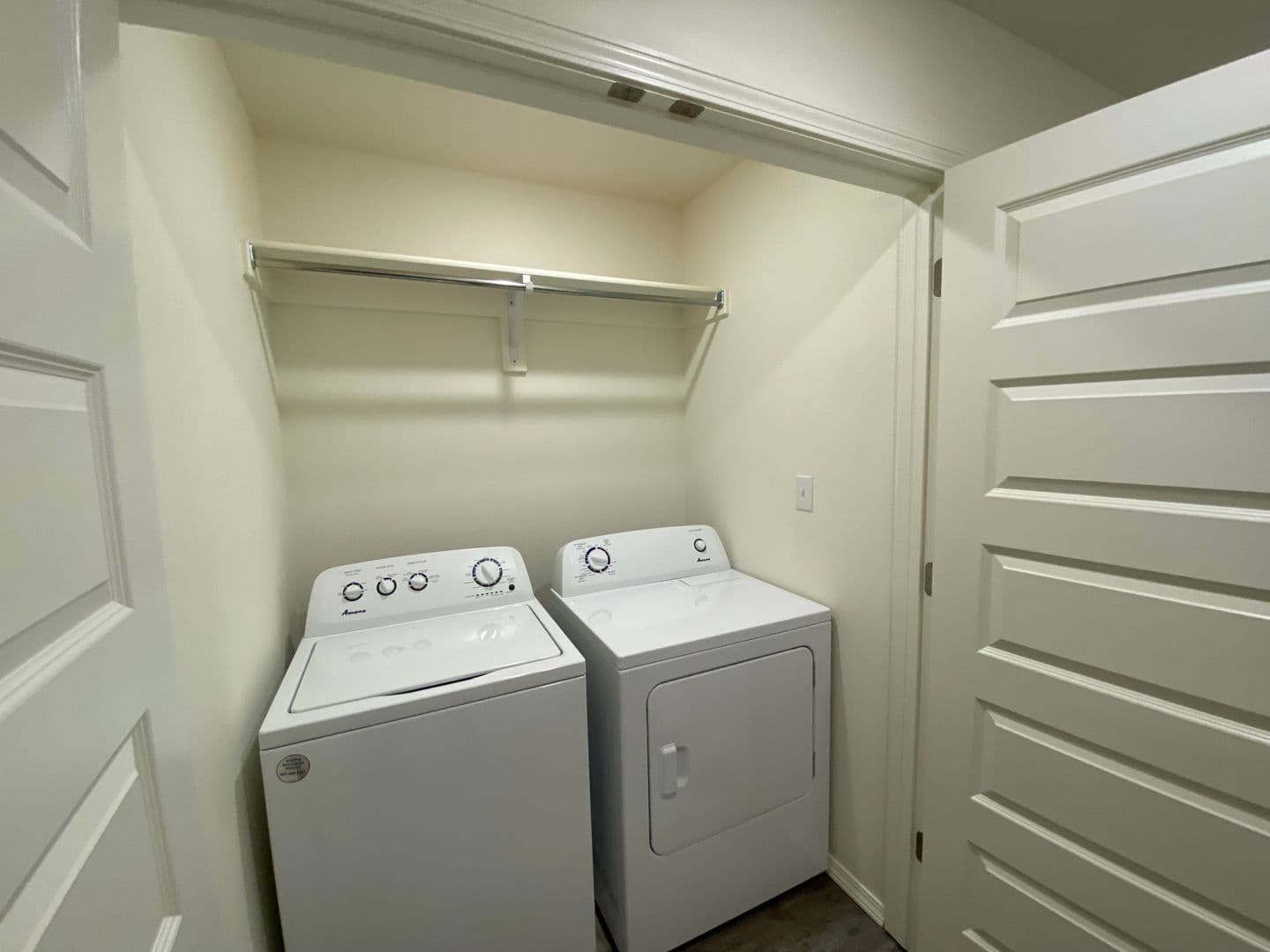 Fayetteville Apartment: 4211 Sante Fe Square