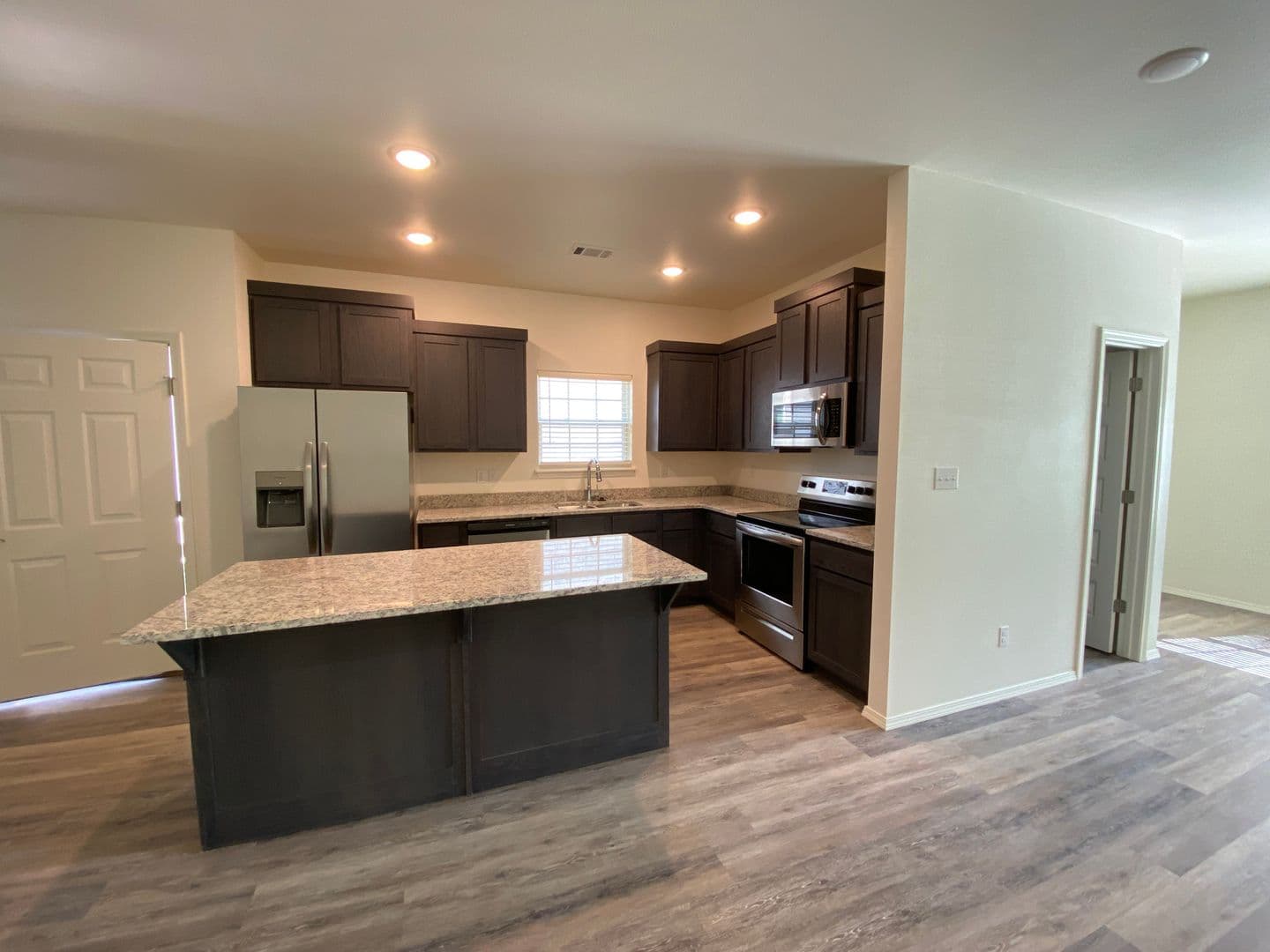 Fayetteville Apartment: 4211 Sante Fe Square