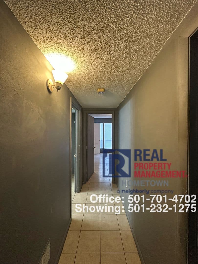 Hot Springs Apartment: 407 Ashland Street