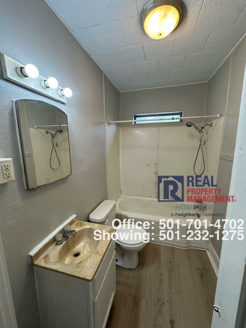 Hot Springs Apartment: 1422 Greenwood Avenue