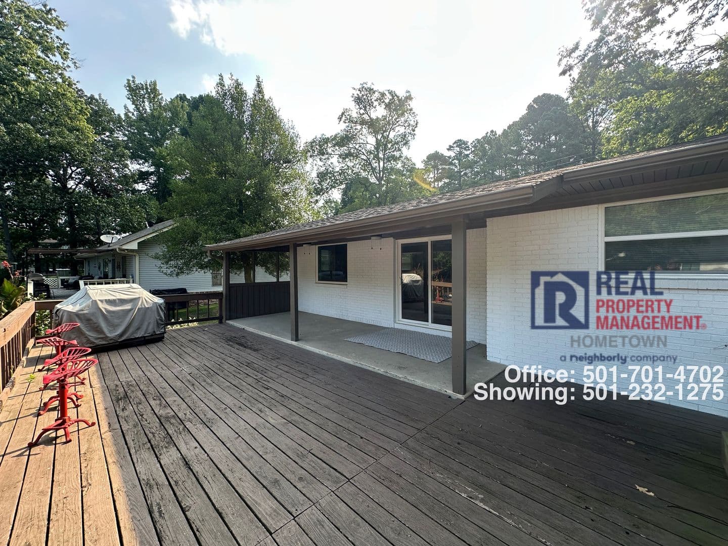 Hot Springs House: 300 West Mountain View Drive