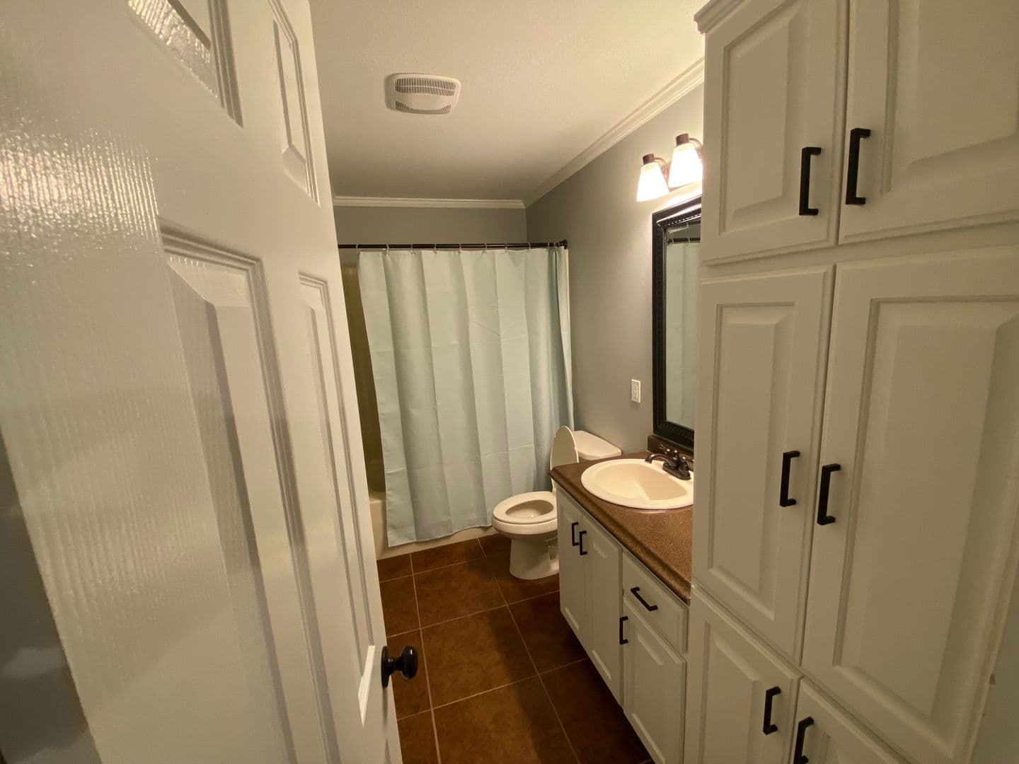 Searcy House: 1403 Doris Dr.