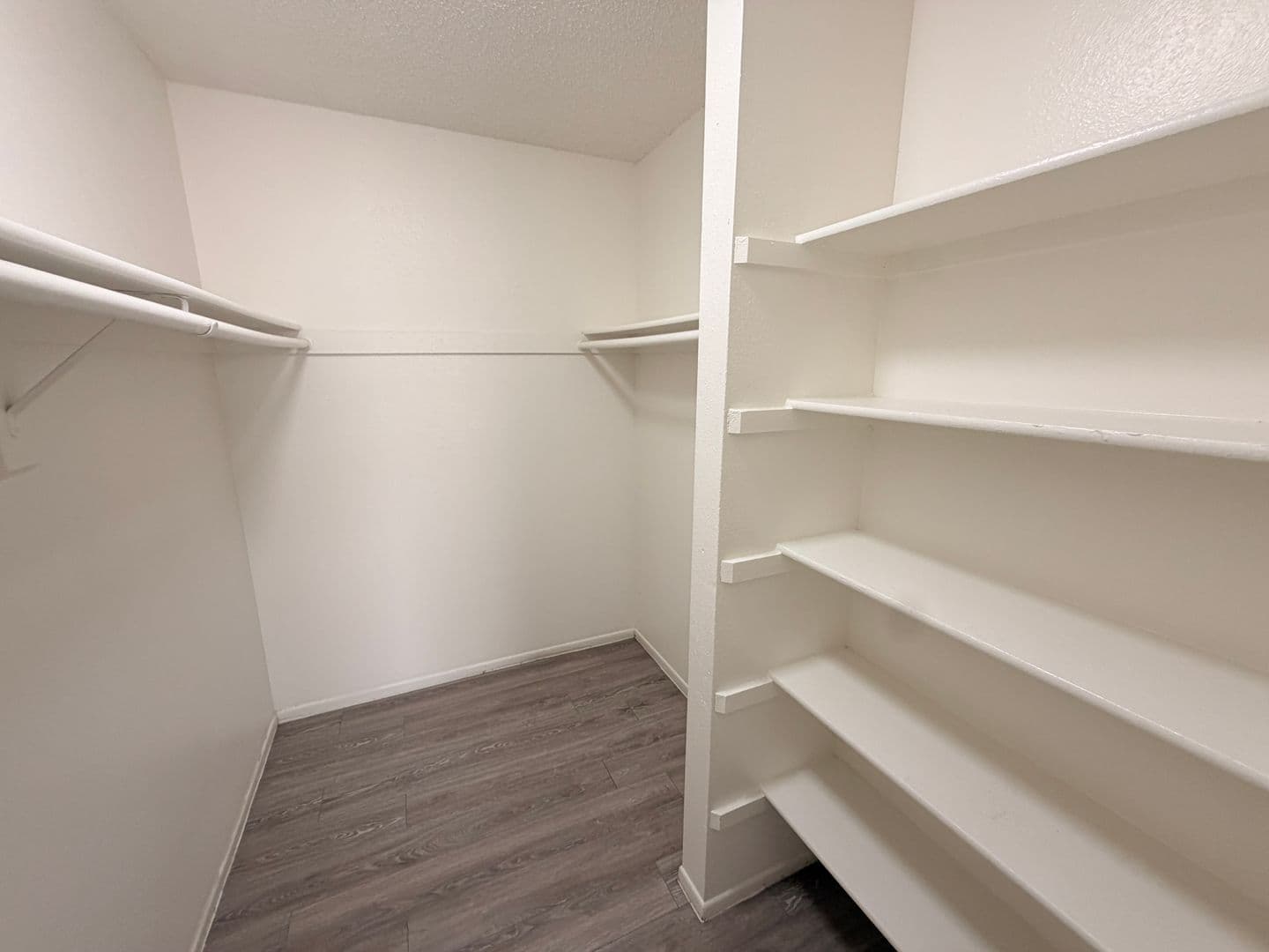 Glendale Apartment: 6527 N 67th Ave