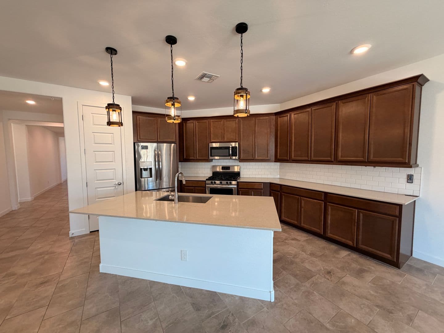 Surprise House: 12821 N 145th Ln