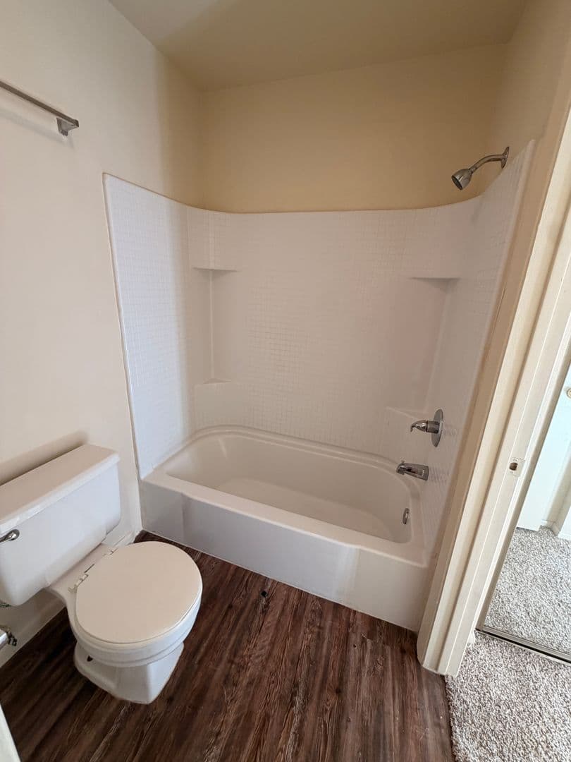 Tempe Apartment: 825 S. River Drive