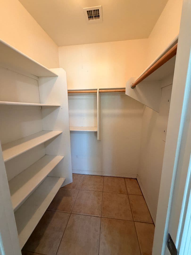 Phoenix Townhome: 17402 N 19th Ave