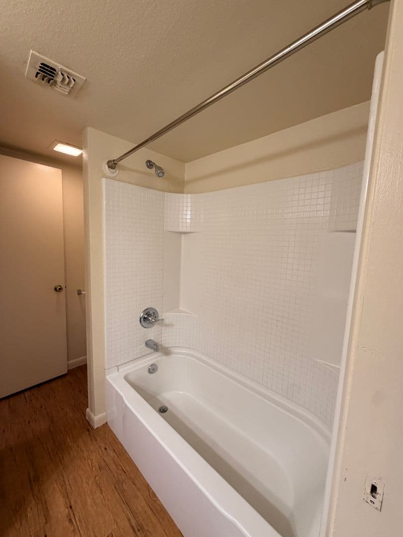 Tempe Apartment: 825 S. River Drive