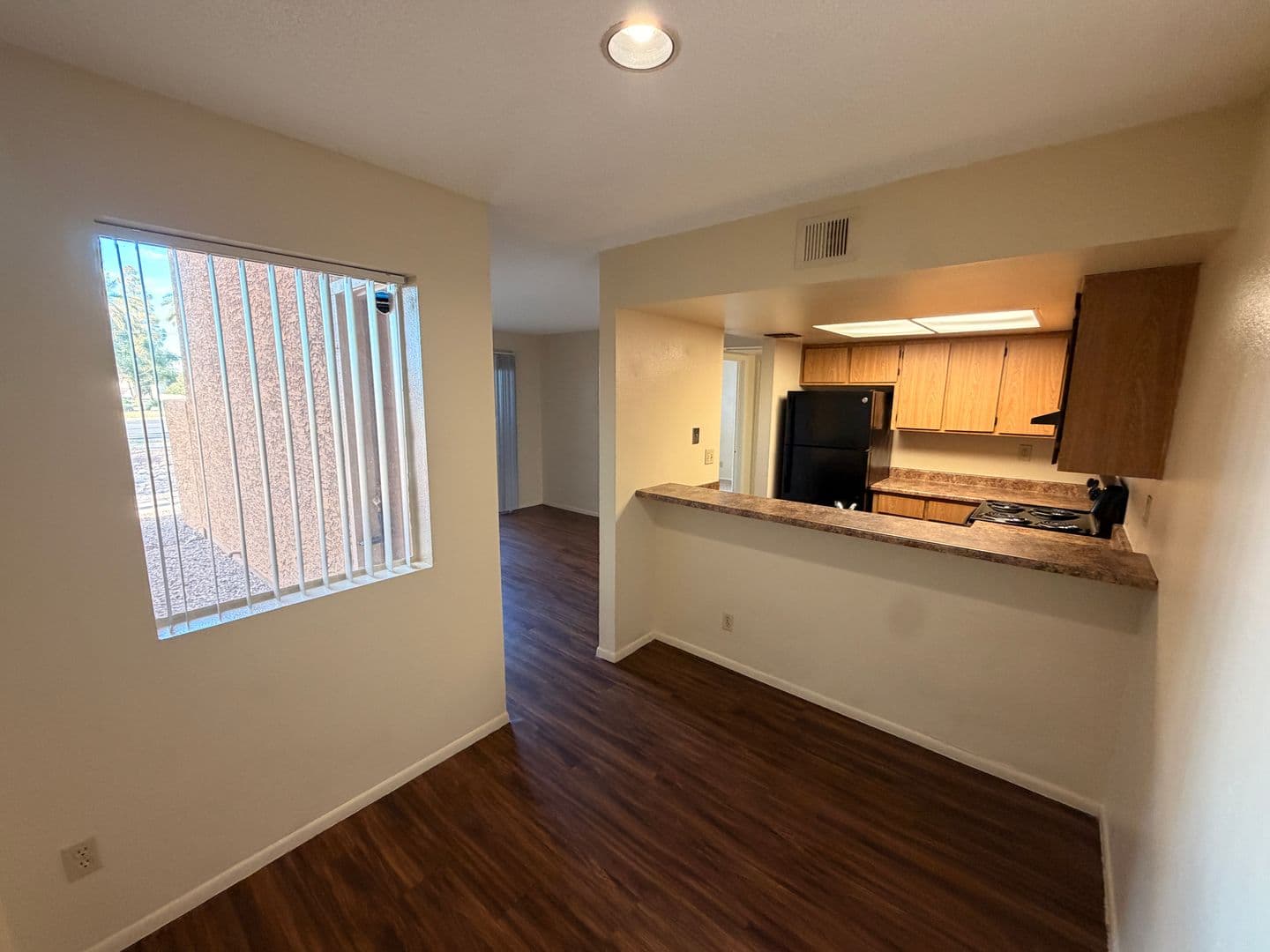 Tempe Apartment: 825 S. River Drive