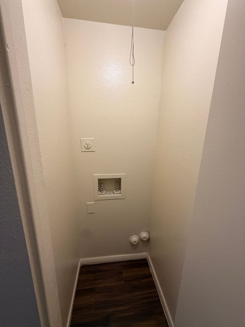 Tempe Apartment: 825 S. River Drive