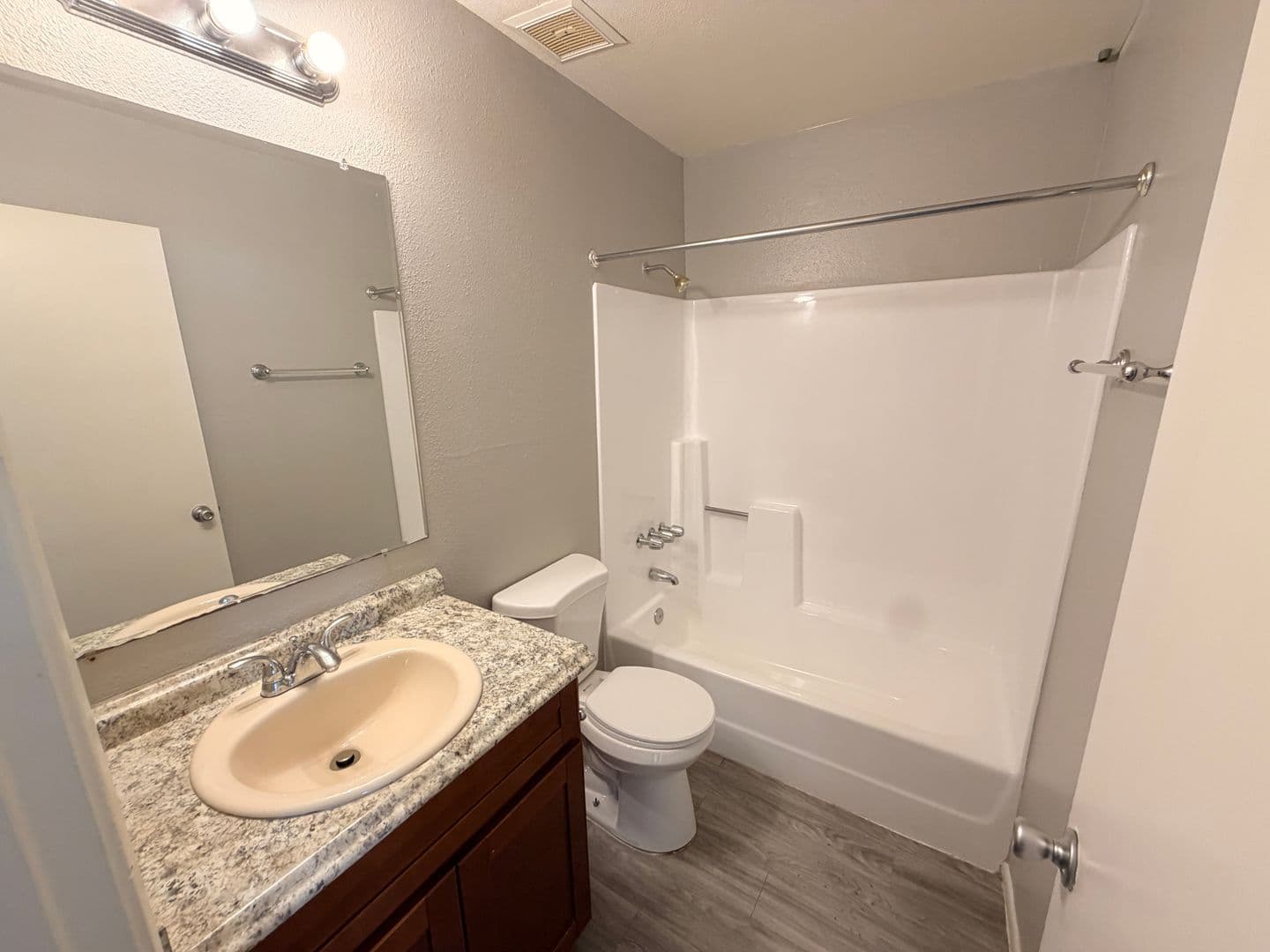 Glendale Apartment: 6527 N 67th Ave