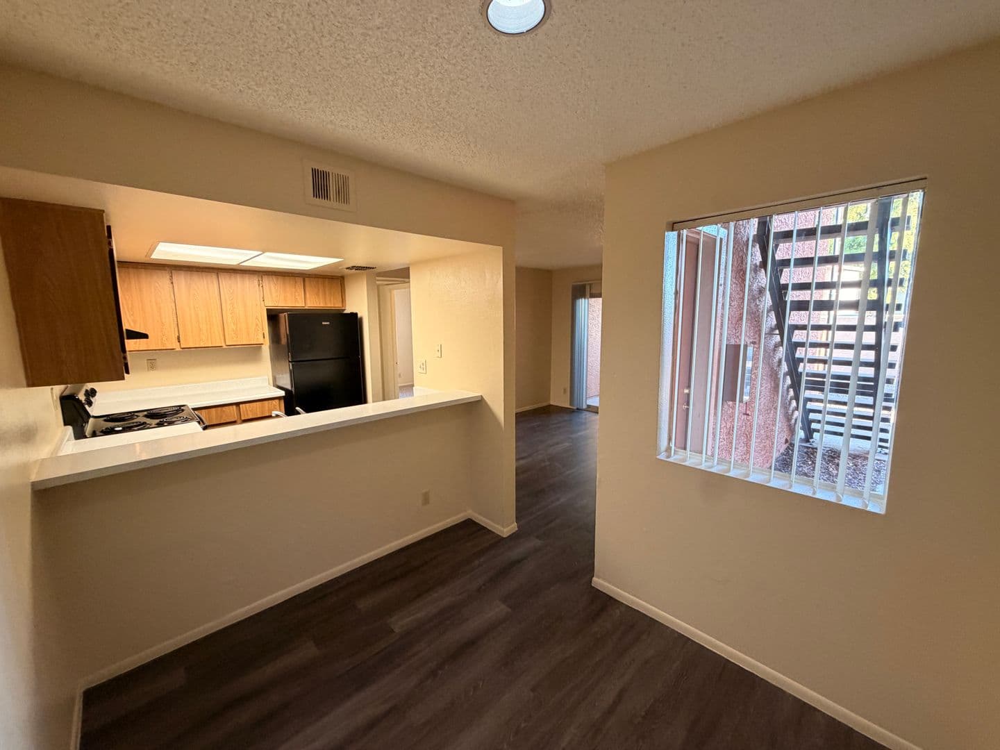 Tempe Apartment: 825 S. River Drive