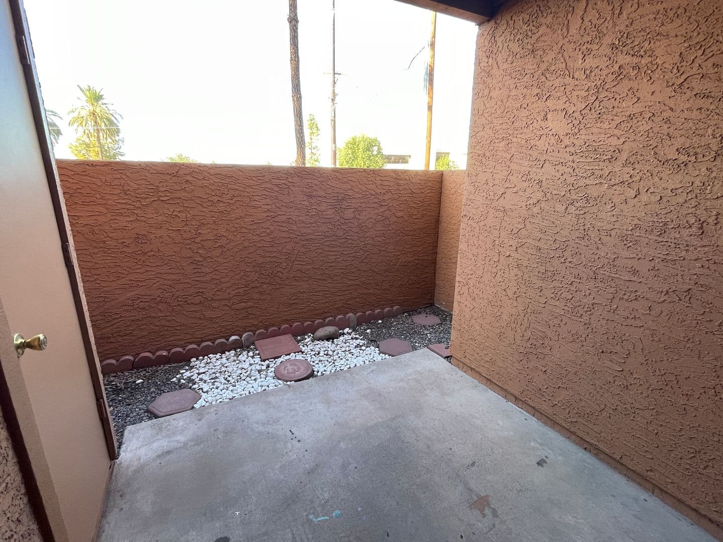 Tempe Apartment: 825 S. River Drive