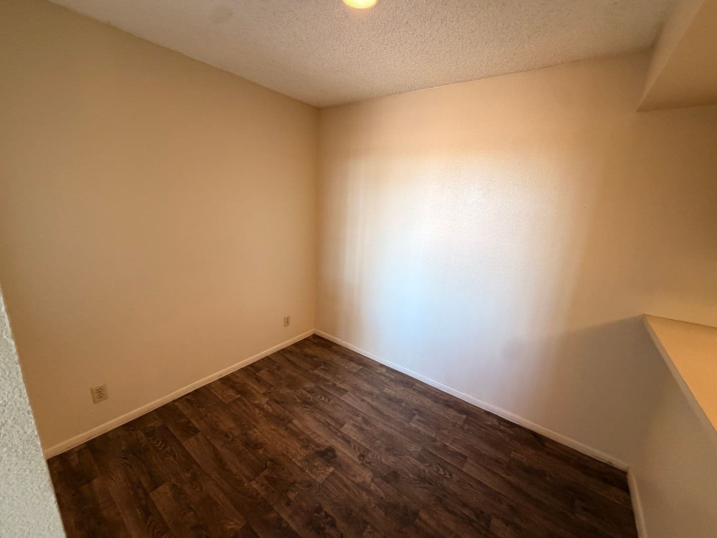 Tempe Apartment: 825 S. River Drive