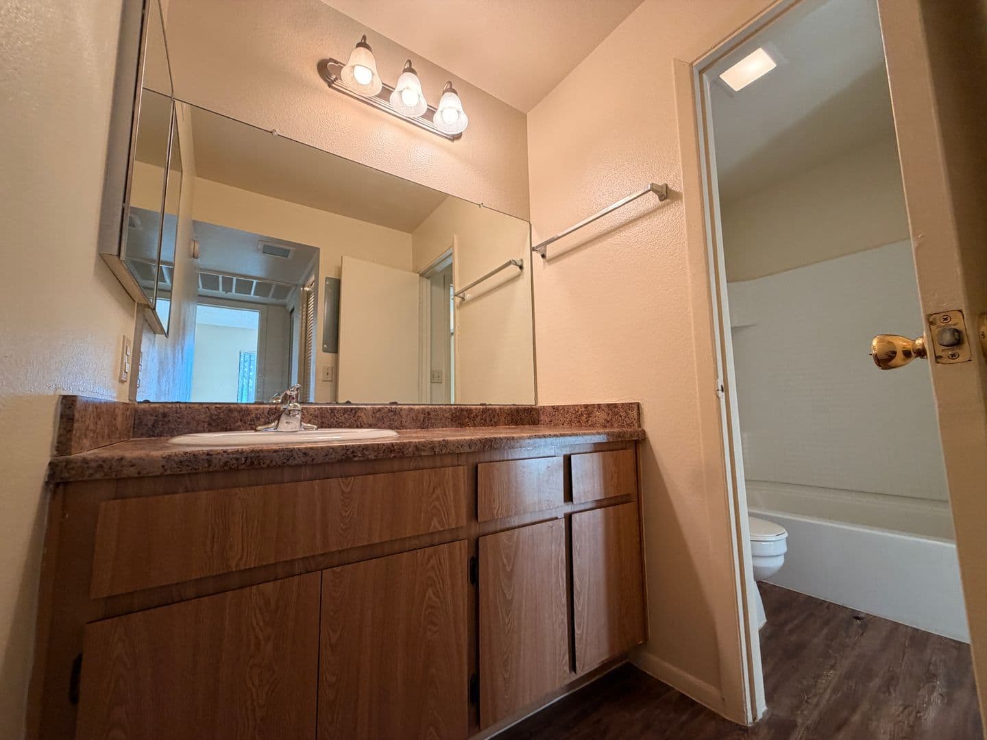 Tempe Apartment: 825 S. River Drive