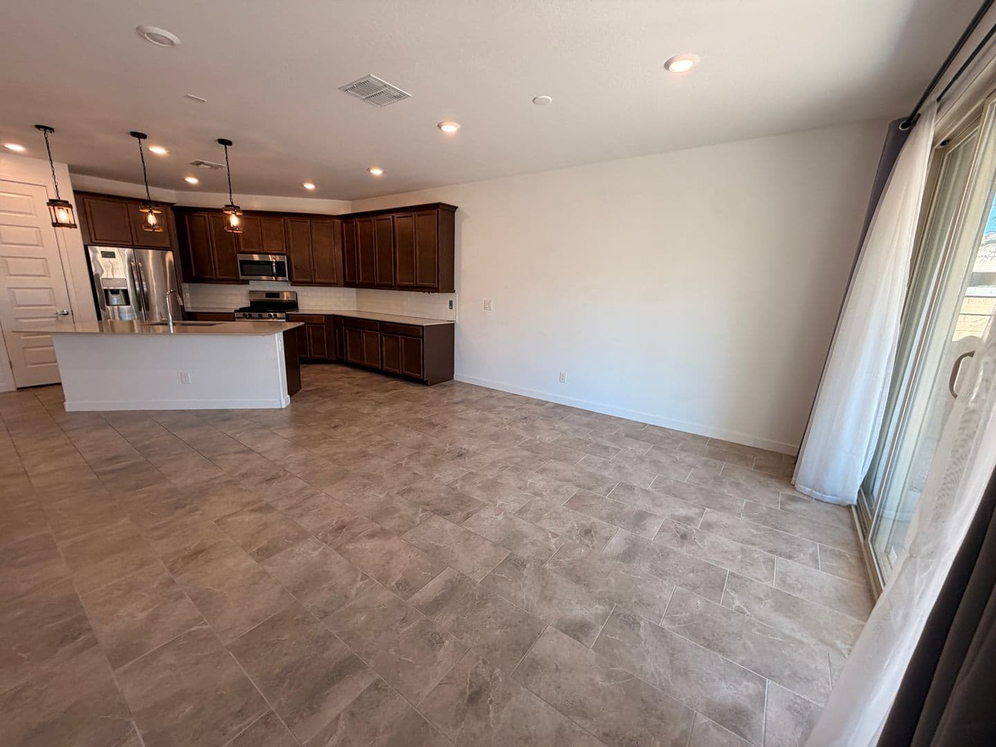 Surprise House: 12821 N 145th Ln