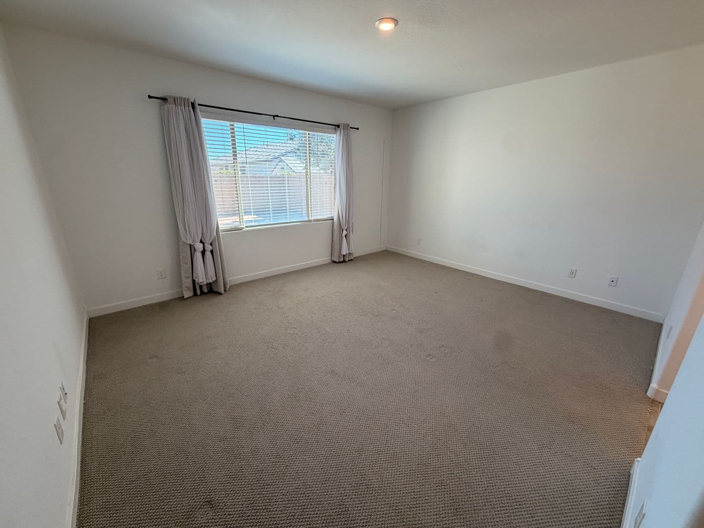 Surprise House: 12821 N 145th Ln