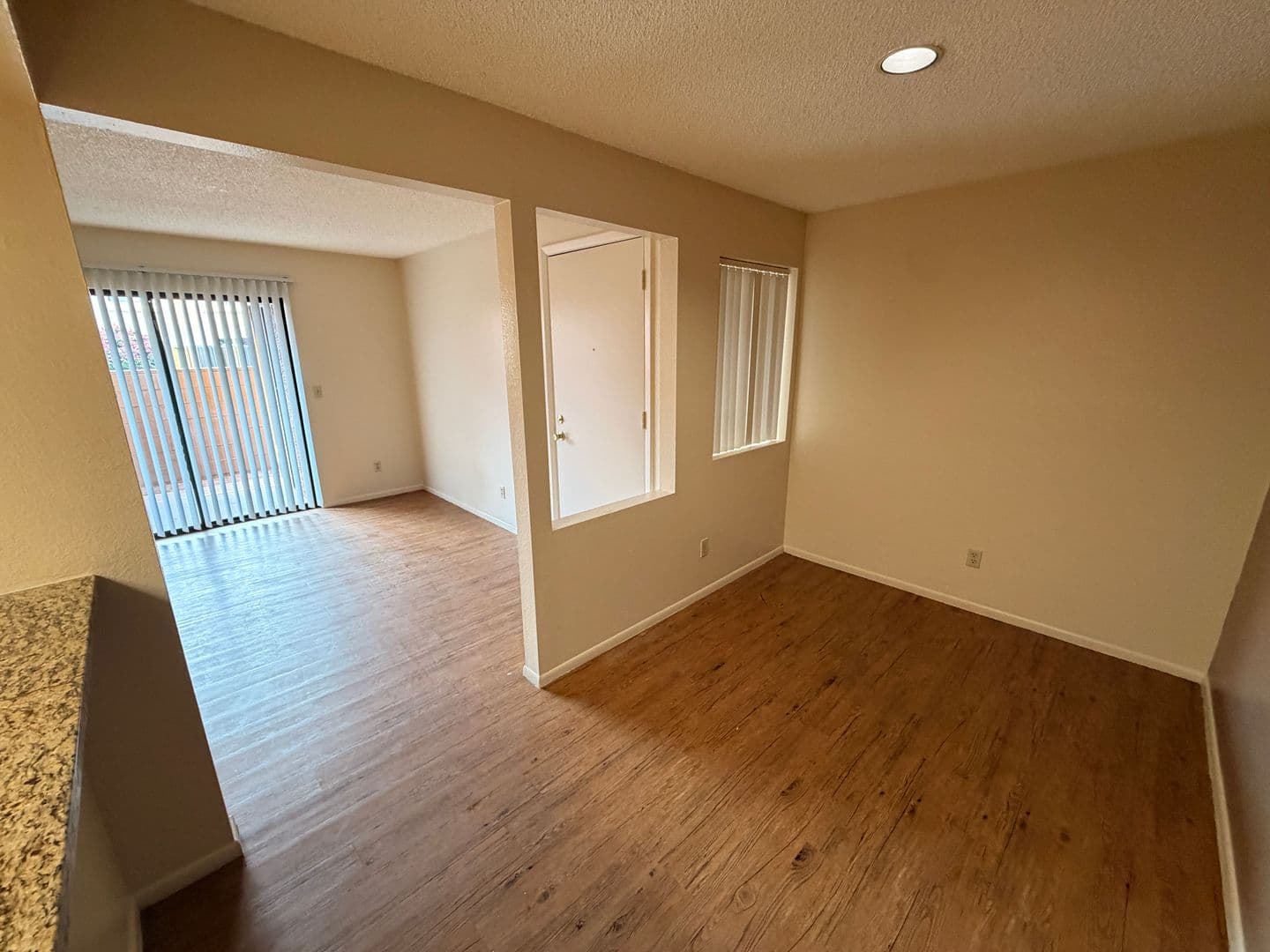 Tempe Apartment: 825 S. River Drive