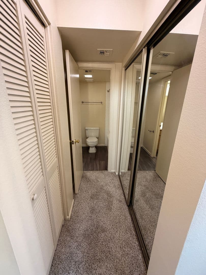Tempe Apartment: 825 S. River Drive