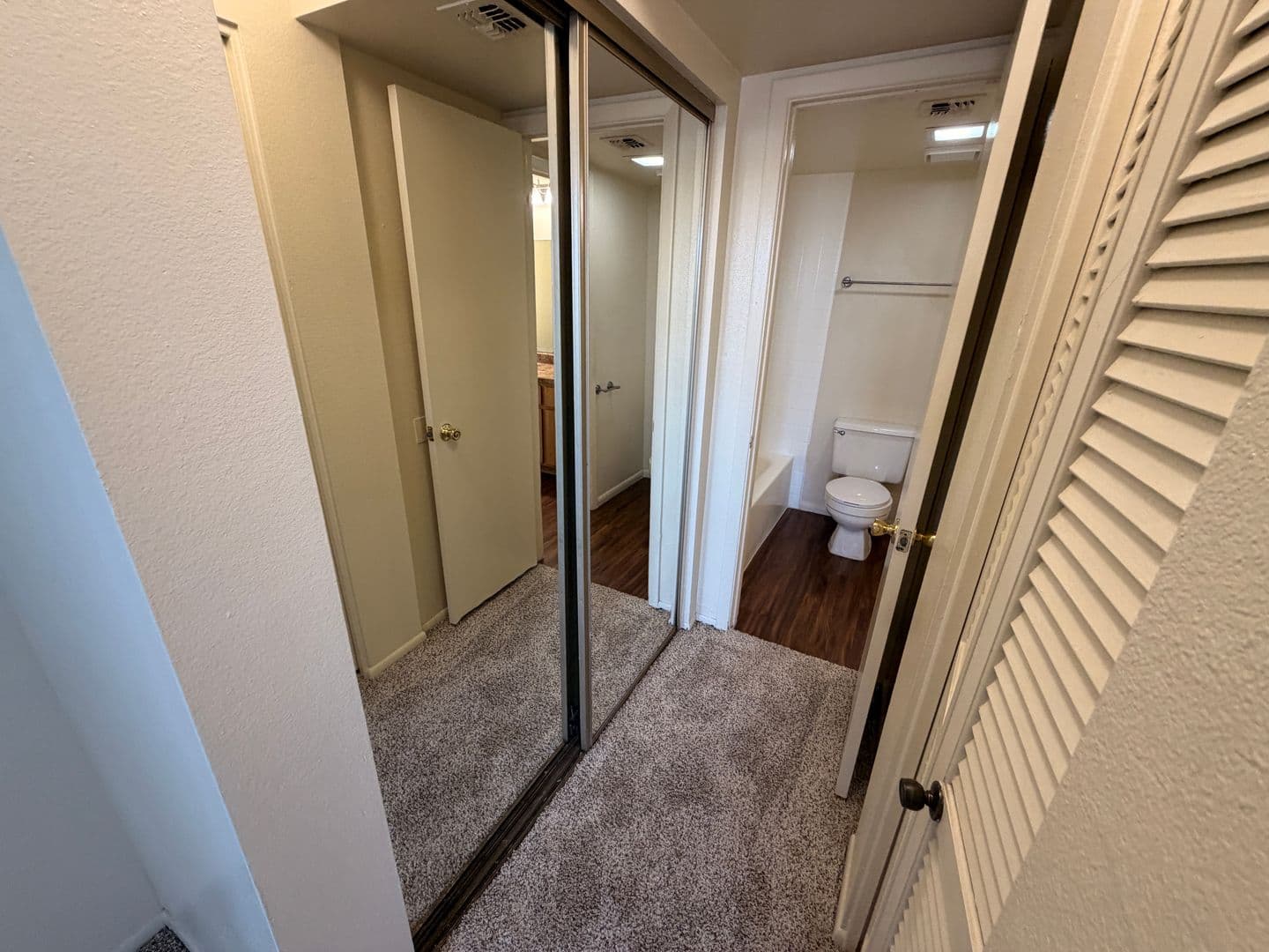 Tempe Apartment: 825 S. River Drive