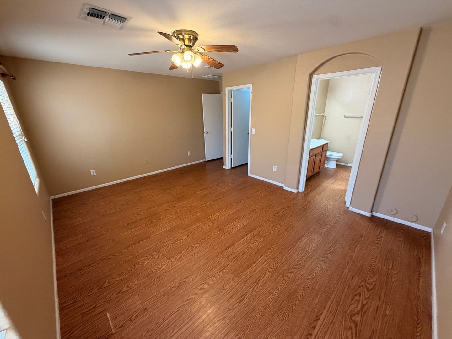 Goodyear House: 16504 W Moreland St