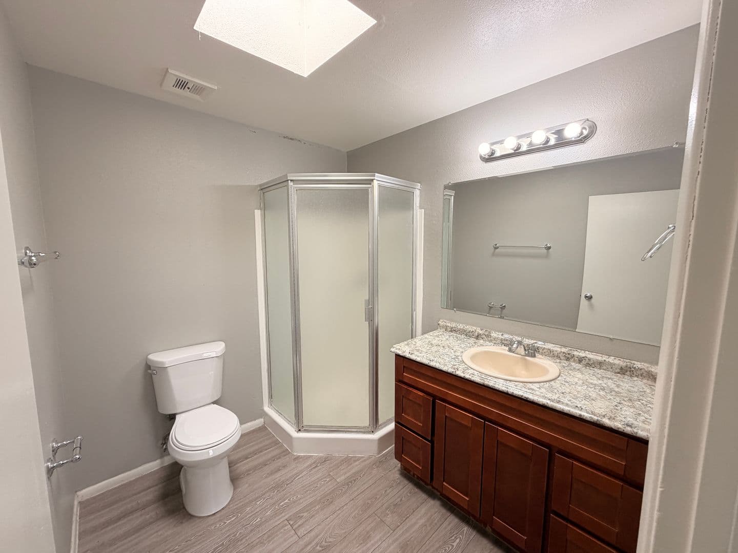 Glendale Apartment: 6527 N 67th Ave