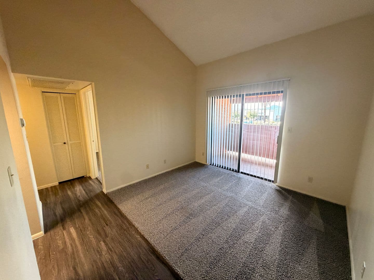 Tempe Apartment: 825 S. River Drive