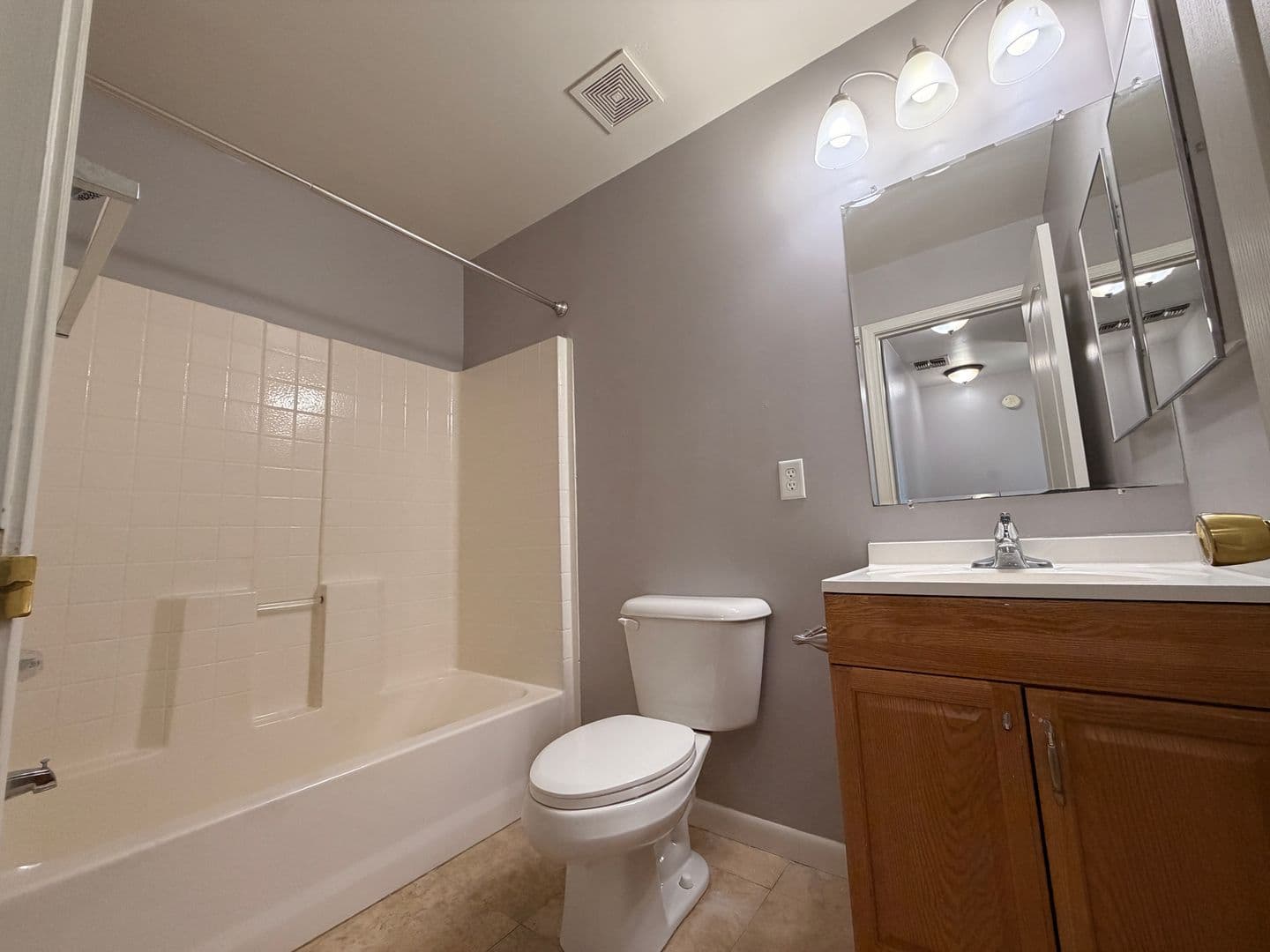 Phoenix Townhome: 17402 N 19th Ave