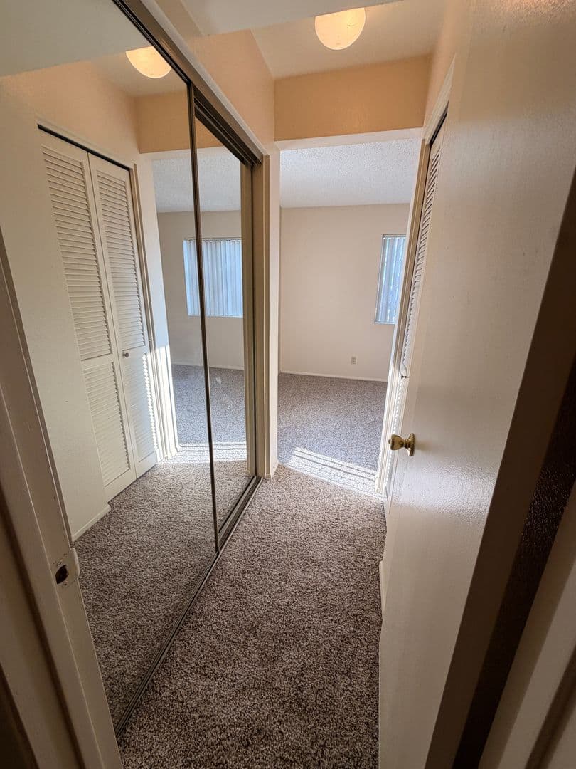 Tempe Apartment: 825 S. River Drive