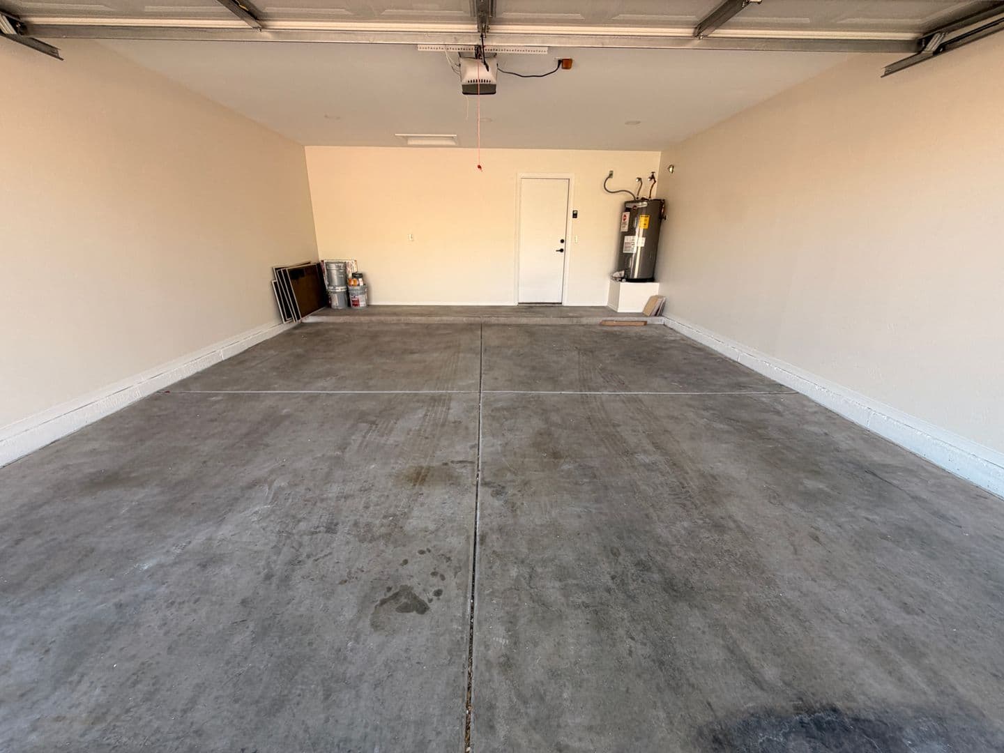 El Mirage House: 12005 W Charter Oak Rd