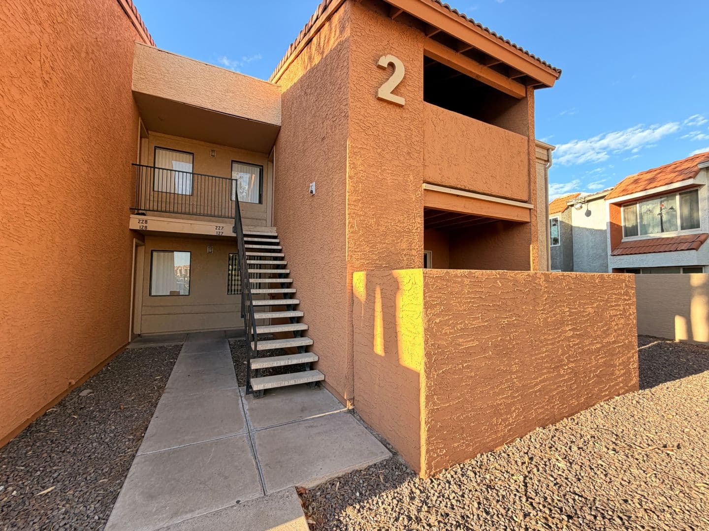 Tempe Apartment: 825 S. River Drive