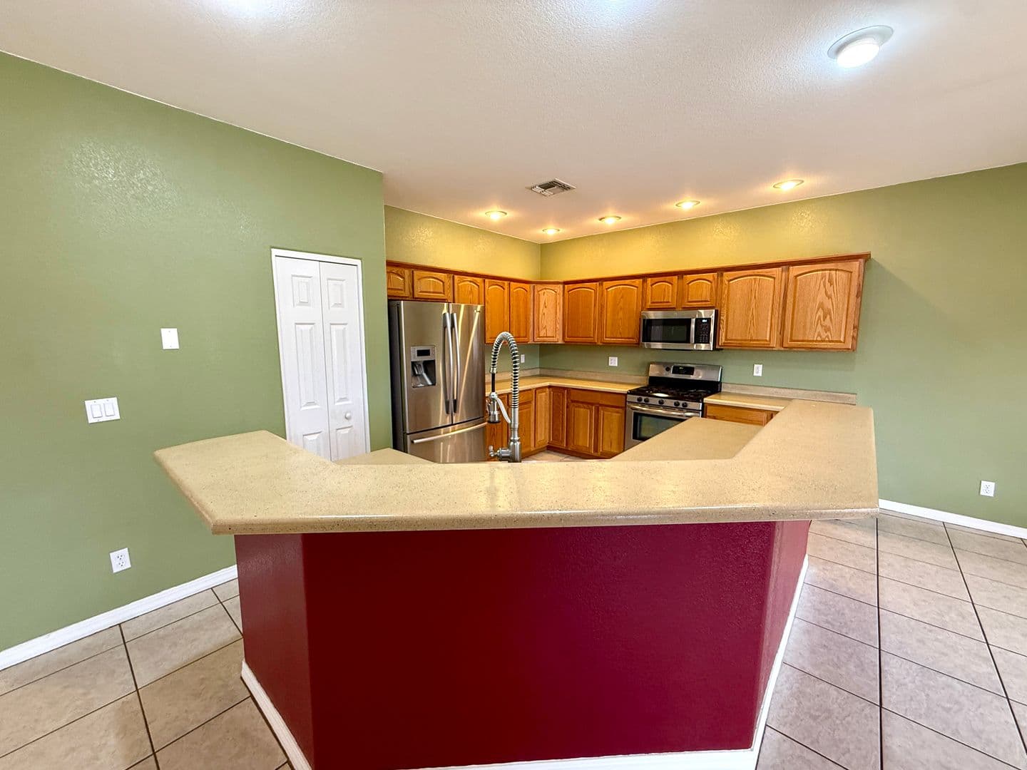 Kingman House: 2116 Roy Rogers Way