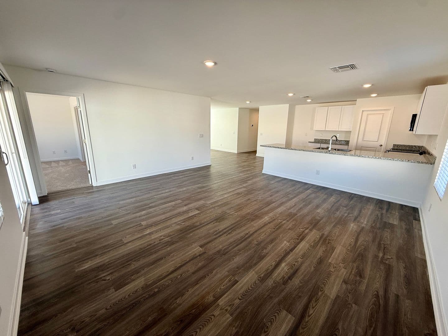 Fort Mohave House: 1976 Fairway Pl.