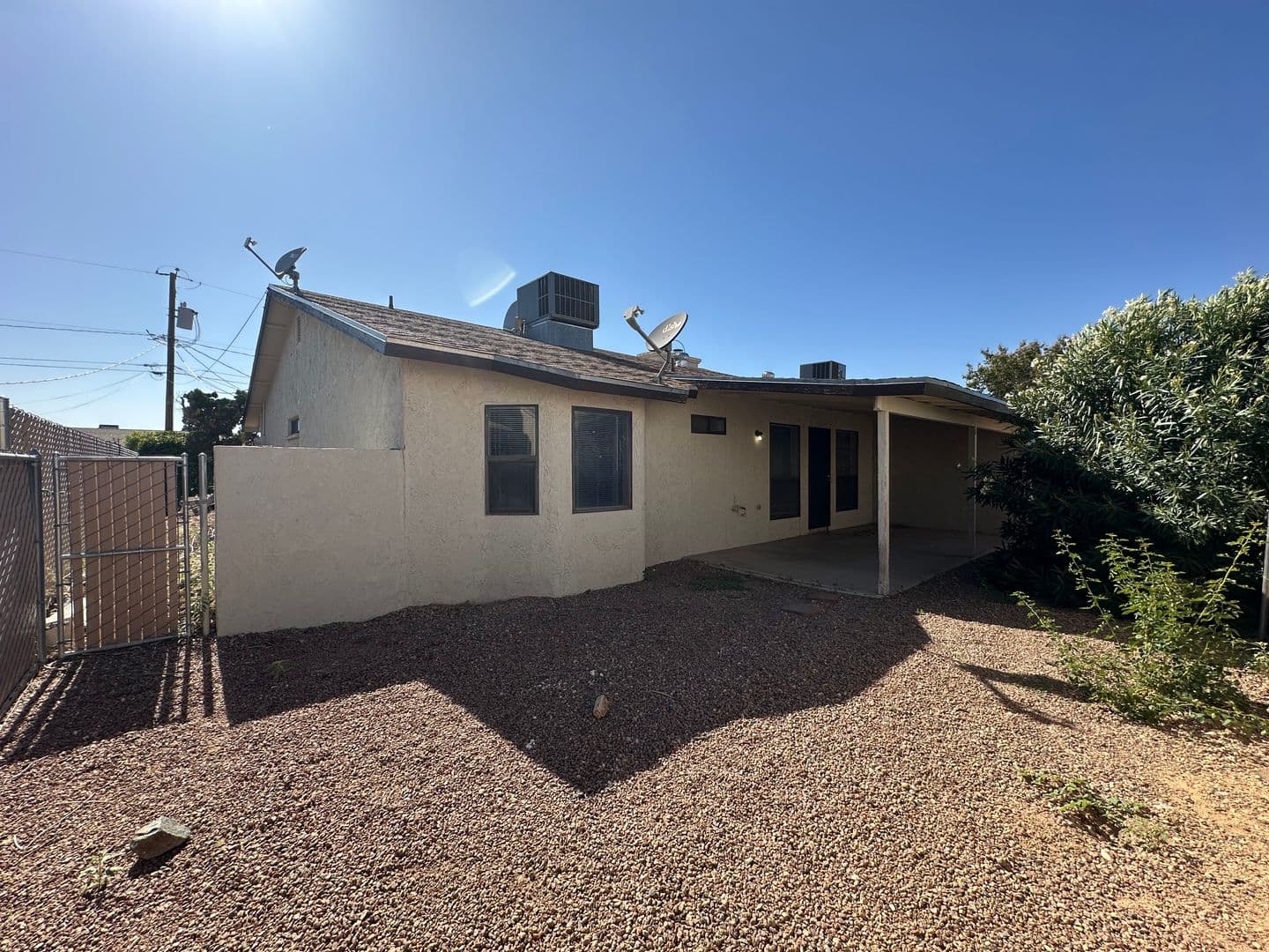 Kingman House: 3550 N. Verdugo Rd.