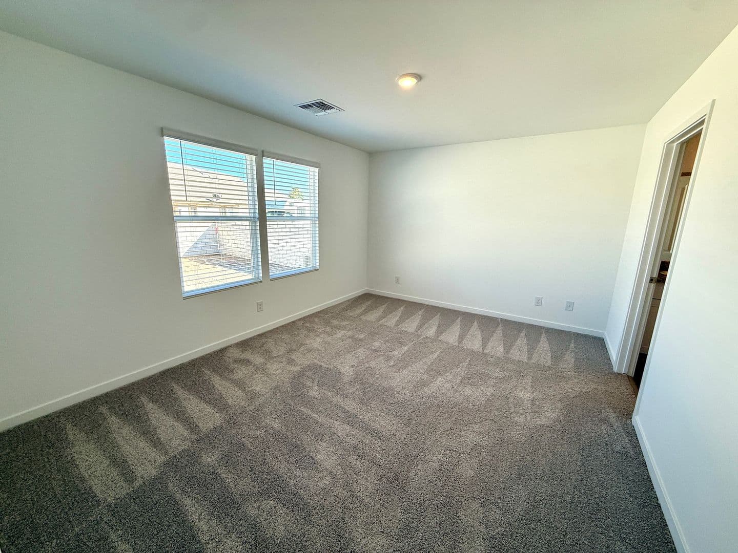 Fort Mohave House: 1976 Fairway Pl.