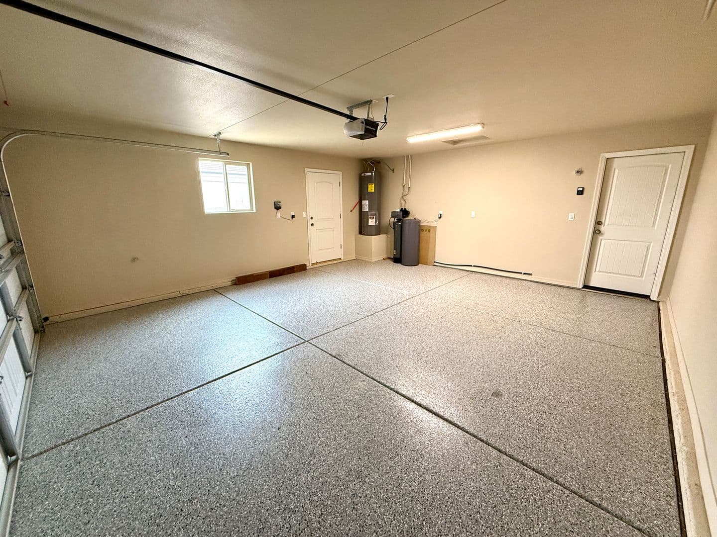 Kingman House: 2650 E. Estrella Vista