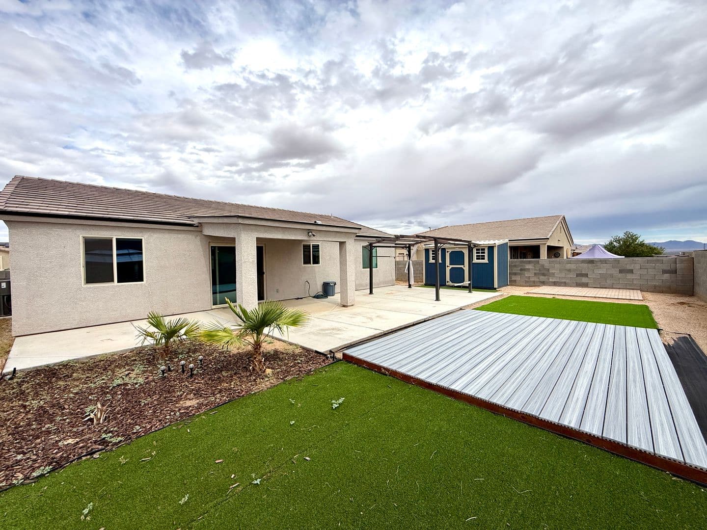 Kingman House: 2650 E. Estrella Vista