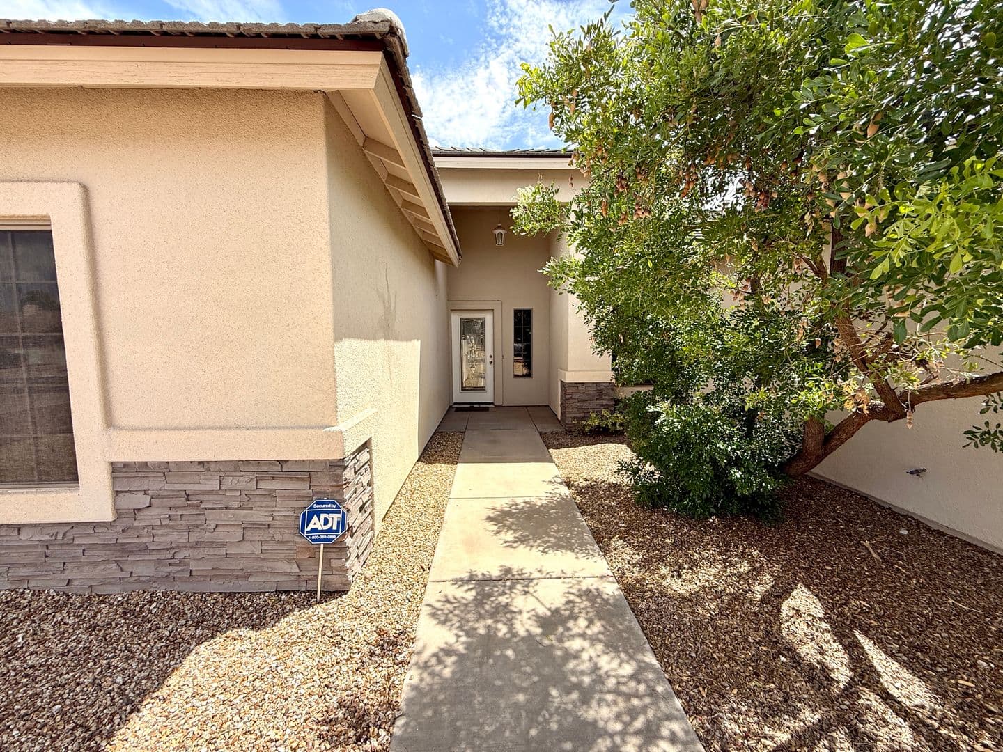 Kingman House: 2116 Roy Rogers Way