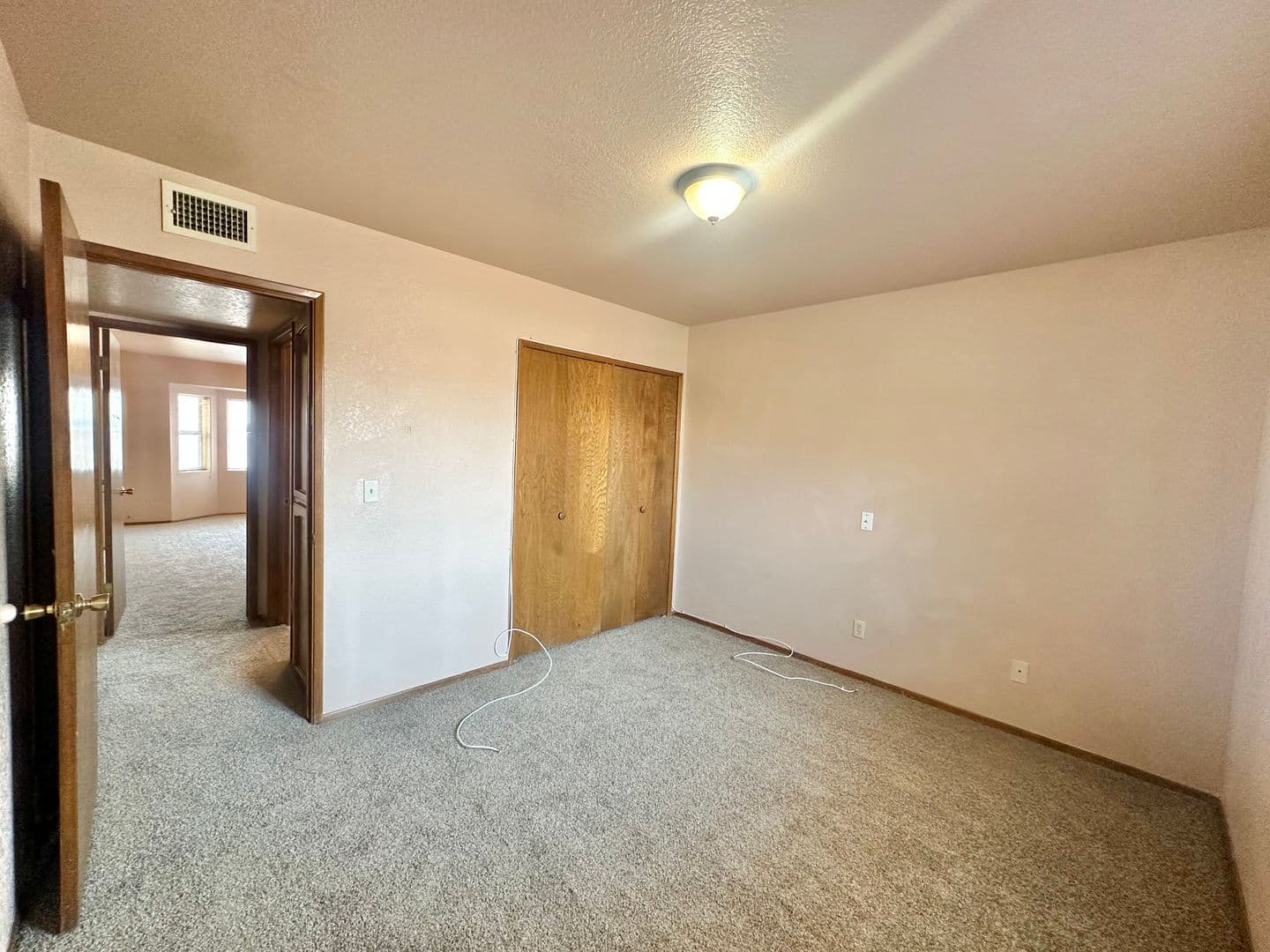 Kingman House: 3550 N. Verdugo Rd.