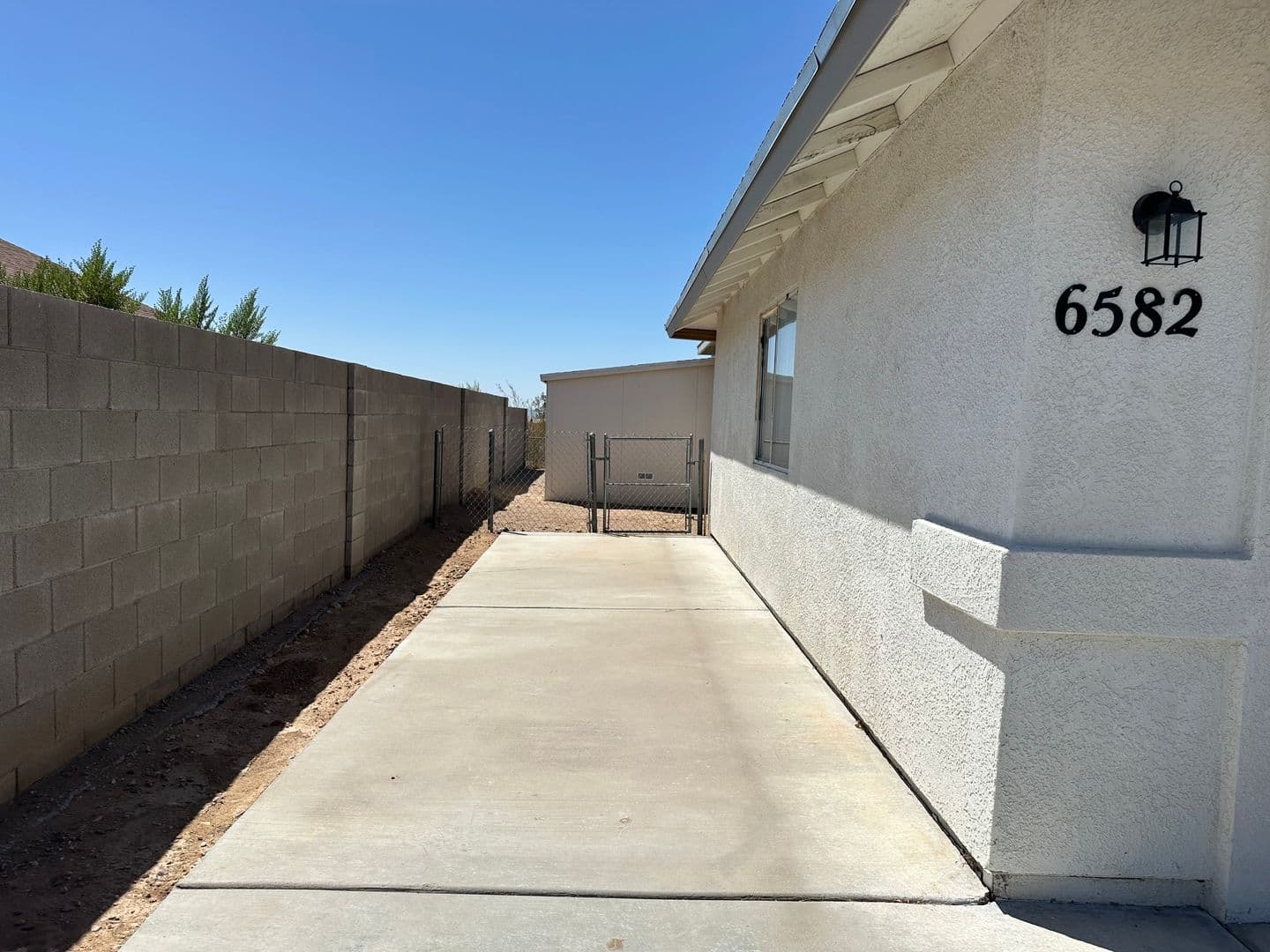Golden Valley House: 6582 W. Hershey Way