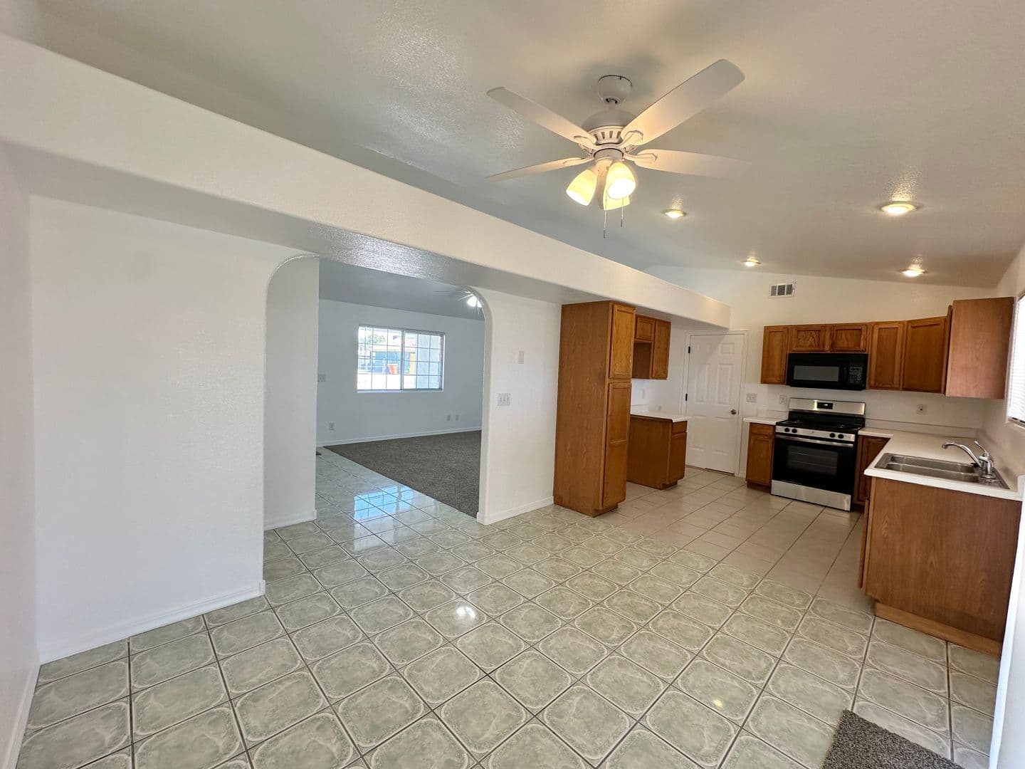 Golden Valley House: 6582 W. Hershey Way