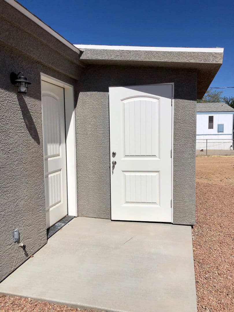 Kingman House: 3303 E Devlin Ave