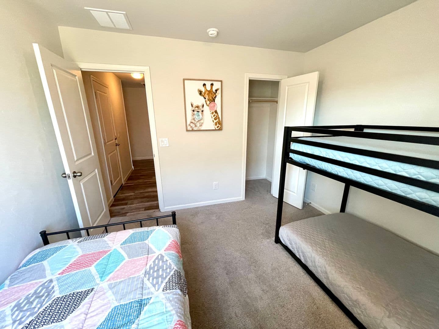 Bullhead City House: 564 Holly St.