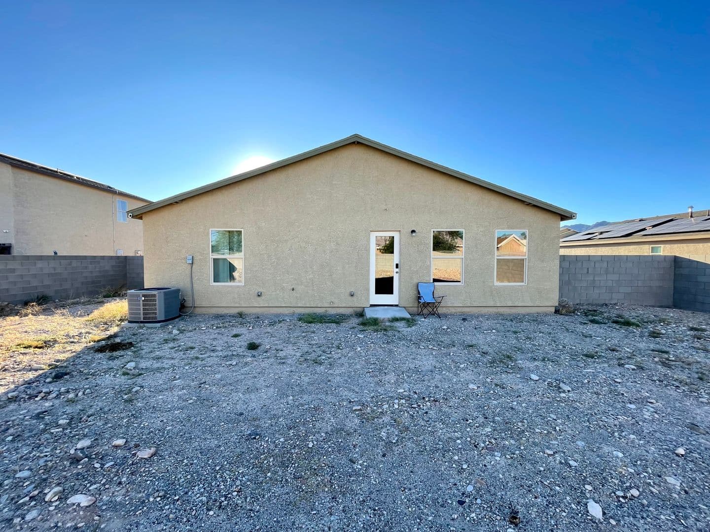 Bullhead City House: 564 Holly St.